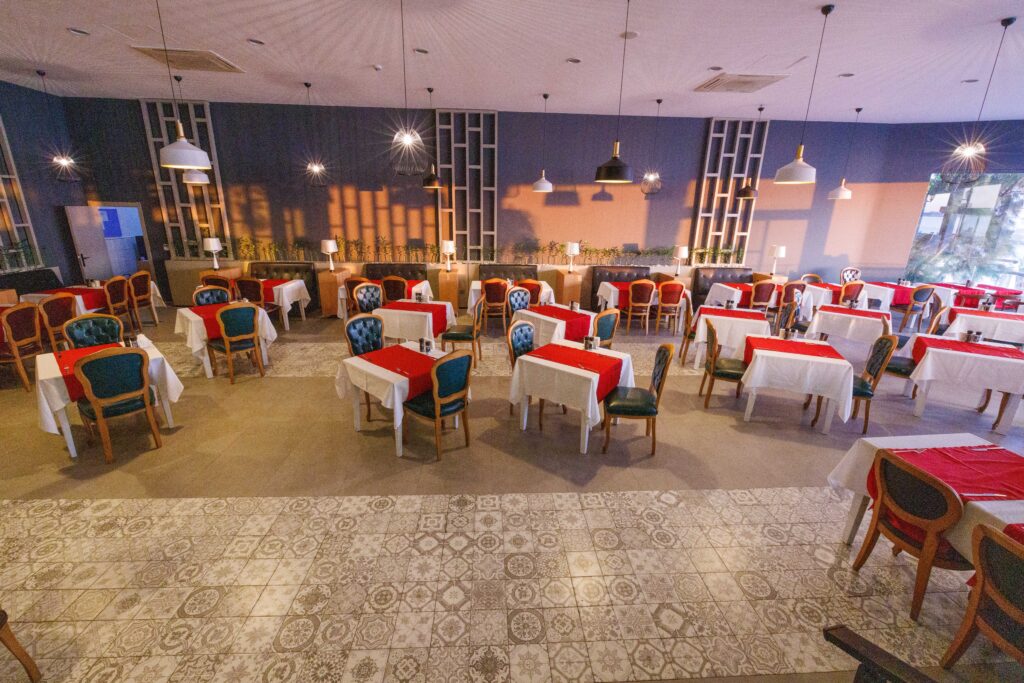 main-restaurant-3