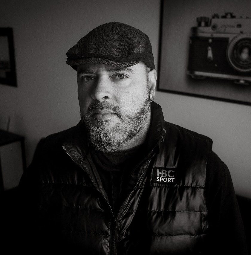 man, beard, cap, vest, gilet, retro, fashion, style, wall decor, console table, monochrome, black and white, portrait, man, man, man, man, man, cap, black and white-8222531.jpg